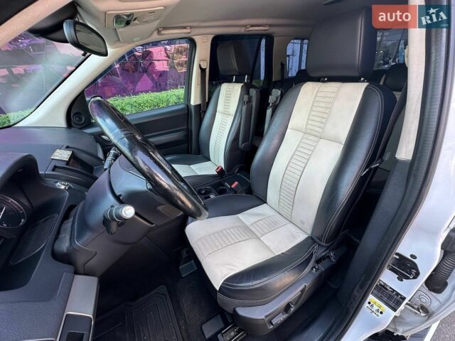 Білий Ленд Ровер Freelander, об'ємом двигуна 2.18 л та пробігом 347 тис. км за 12490 $, фото 7 на Automoto.ua