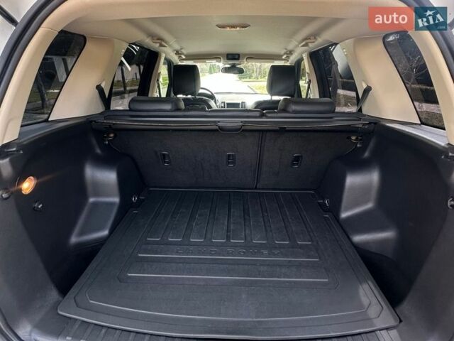 Білий Ленд Ровер Freelander, об'ємом двигуна 2.18 л та пробігом 97 тис. км за 14500 $, фото 8 на Automoto.ua