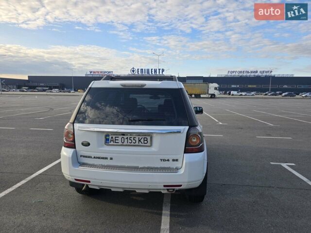 Білий Ленд Ровер Freelander, об'ємом двигуна 2.18 л та пробігом 262 тис. км за 12000 $, фото 6 на Automoto.ua