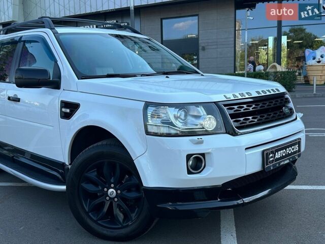Білий Ленд Ровер Freelander, об'ємом двигуна 2.18 л та пробігом 347 тис. км за 12490 $, фото 1 на Automoto.ua