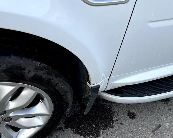 Білий Ленд Ровер Freelander, об'ємом двигуна 2.18 л та пробігом 290 тис. км за 16000 $, фото 15 на Automoto.ua
