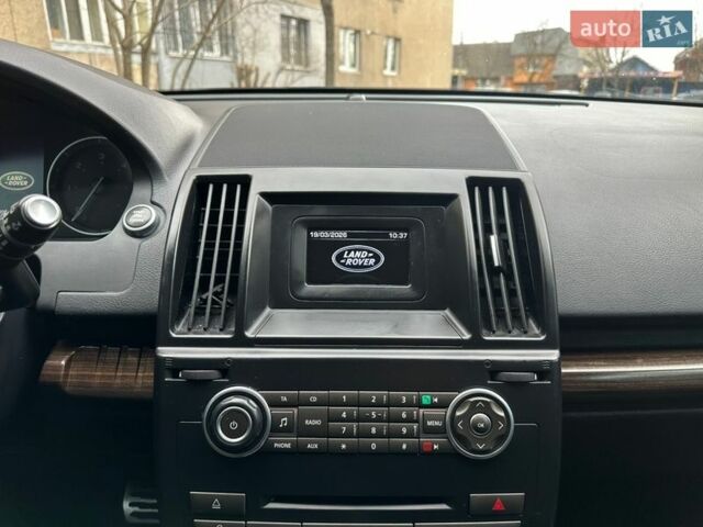 Белый Ленд Ровер Фрилендер, объемом двигателя 2.18 л и пробегом 275 тыс. км за 14200 $, фото 36 на Automoto.ua