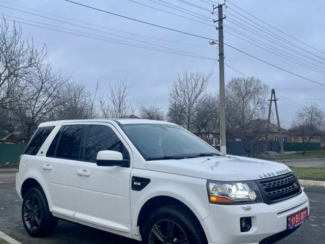 Белый Ленд Ровер Фрилендер, объемом двигателя 2 л и пробегом 200 тыс. км за 10900 $, фото 1 на Automoto.ua
