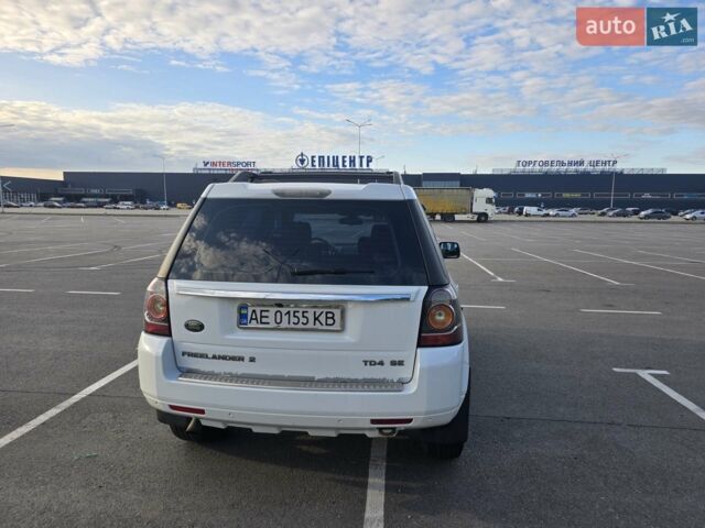 Білий Ленд Ровер Freelander, об'ємом двигуна 2.18 л та пробігом 262 тис. км за 12000 $, фото 11 на Automoto.ua