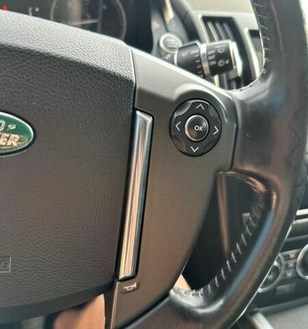 Білий Ленд Ровер Freelander, об'ємом двигуна 2.18 л та пробігом 275 тис. км за 14000 $, фото 24 на Automoto.ua