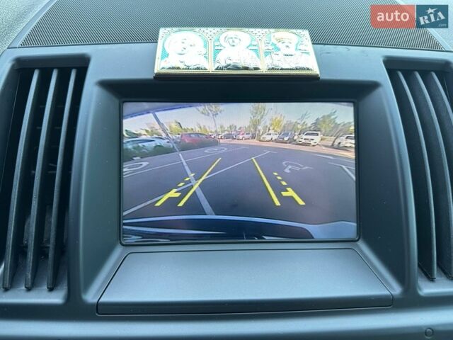 Білий Ленд Ровер Freelander, об'ємом двигуна 2.18 л та пробігом 347 тис. км за 12490 $, фото 17 на Automoto.ua