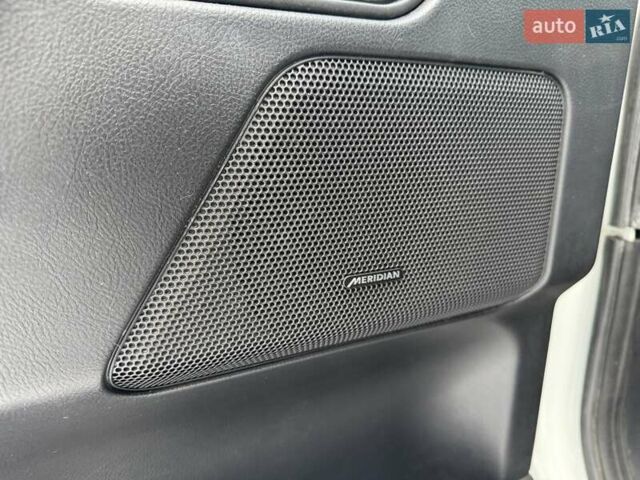 Белый Ленд Ровер Фрилендер, объемом двигателя 2 л и пробегом 212 тыс. км за 12500 $, фото 10 на Automoto.ua