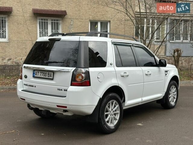 Белый Ленд Ровер Фрилендер, объемом двигателя 2.18 л и пробегом 275 тыс. км за 14200 $, фото 5 на Automoto.ua