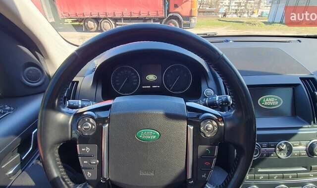 Білий Ленд Ровер Freelander, об'ємом двигуна 2 л та пробігом 125 тис. км за 14200 $, фото 12 на Automoto.ua