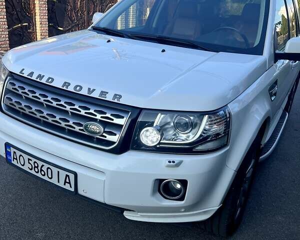 Білий Ленд Ровер Freelander, об'ємом двигуна 2.18 л та пробігом 290 тис. км за 16000 $, фото 3 на Automoto.ua