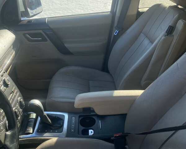 Білий Ленд Ровер Freelander, об'ємом двигуна 2 л та пробігом 310 тис. км за 11800 $, фото 6 на Automoto.ua