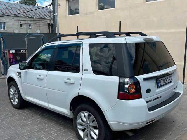 Білий Ленд Ровер Freelander, об'ємом двигуна 2.18 л та пробігом 149 тис. км за 16500 $, фото 3 на Automoto.ua