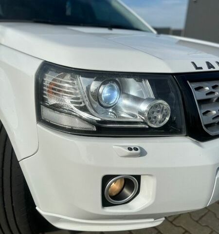 Білий Ленд Ровер Freelander, об'ємом двигуна 2.18 л та пробігом 275 тис. км за 14000 $, фото 10 на Automoto.ua