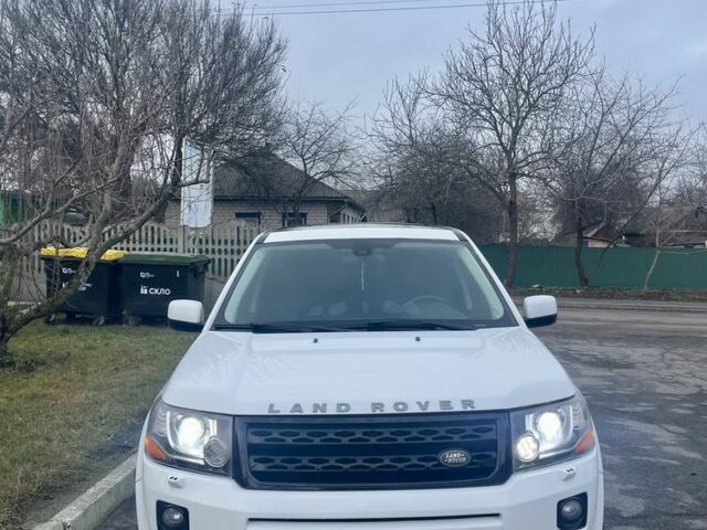 Белый Ленд Ровер Фрилендер, объемом двигателя 2 л и пробегом 200 тыс. км за 10900 $, фото 3 на Automoto.ua