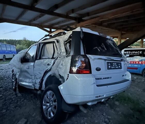 Білий Ленд Ровер Freelander, об'ємом двигуна 2.2 л та пробігом 158 тис. км за 8000 $, фото 4 на Automoto.ua