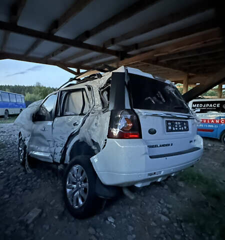 Білий Ленд Ровер Freelander, об'ємом двигуна 2.18 л та пробігом 158 тис. км за 8000 $, фото 5 на Automoto.ua