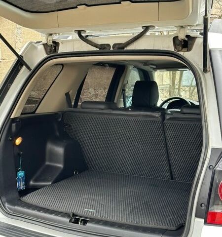 Белый Ленд Ровер Фрилендер, объемом двигателя 2.18 л и пробегом 275 тыс. км за 14200 $, фото 25 на Automoto.ua