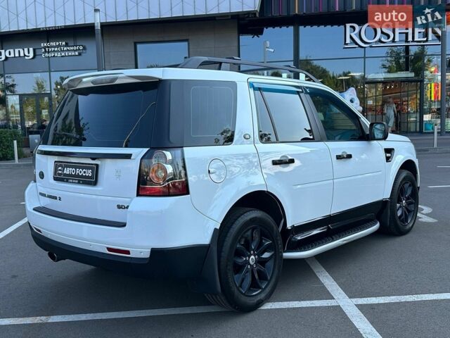 Білий Ленд Ровер Freelander, об'ємом двигуна 2.18 л та пробігом 347 тис. км за 12490 $, фото 6 на Automoto.ua