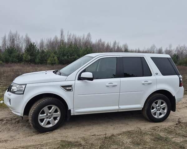 Білий Ленд Ровер Freelander, об'ємом двигуна 2.18 л та пробігом 193 тис. км за 15800 $, фото 1 на Automoto.ua