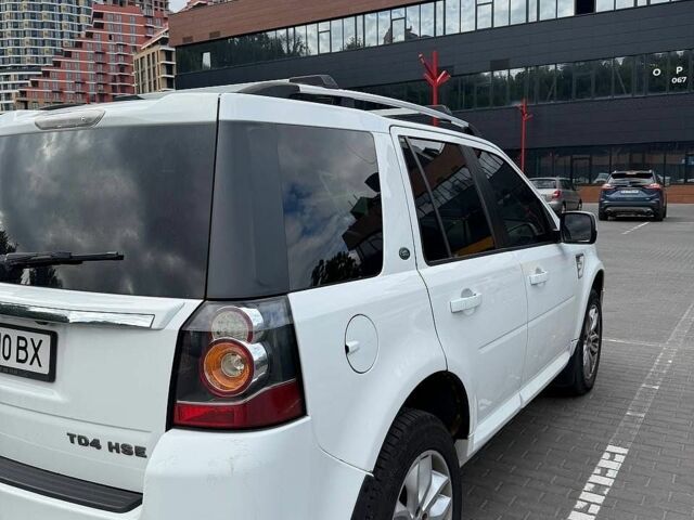 Білий Ленд Ровер Freelander, об'ємом двигуна 2.2 л та пробігом 297 тис. км за 10500 $, фото 1 на Automoto.ua