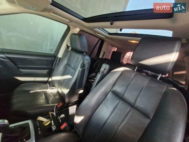 Белый Ленд Ровер Фрилендер, объемом двигателя 2 л и пробегом 250 тыс. км за 12200 $, фото 12 на Automoto.ua