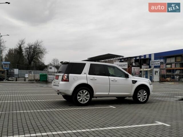 Білий Ленд Ровер Freelander, об'ємом двигуна 2.2 л та пробігом 227 тис. км за 12650 $, фото 16 на Automoto.ua