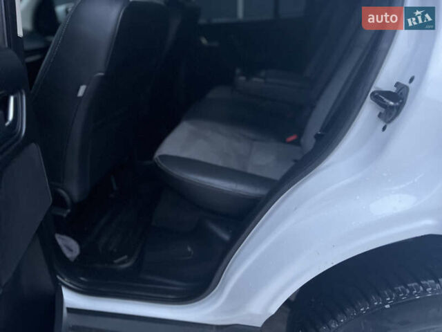 Білий Ленд Ровер Freelander, об'ємом двигуна 2.18 л та пробігом 225 тис. км за 12990 $, фото 65 на Automoto.ua