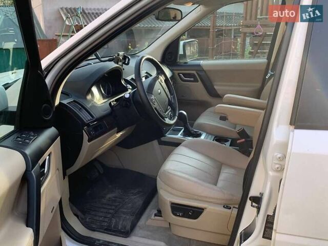 Білий Ленд Ровер Freelander, об'ємом двигуна 2 л та пробігом 185 тис. км за 14100 $, фото 9 на Automoto.ua