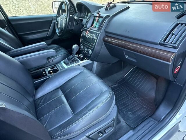 Білий Ленд Ровер Freelander, об'ємом двигуна 2 л та пробігом 217 тис. км за 14500 $, фото 20 на Automoto.ua