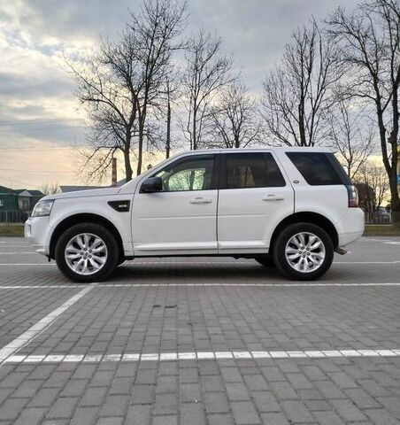 Білий Ленд Ровер Freelander, об'ємом двигуна 2.18 л та пробігом 227 тис. км за 13600 $, фото 11 на Automoto.ua