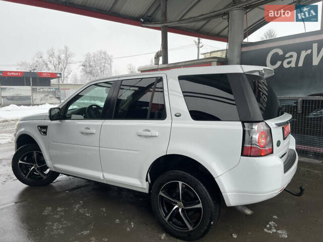 Белый Ленд Ровер Фрилендер, объемом двигателя 2.2 л и пробегом 207 тыс. км за 13950 $, фото 39 на Automoto.ua