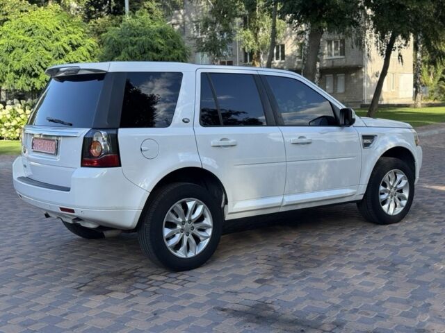 Белый Ленд Ровер Фрилендер, объемом двигателя 2 л и пробегом 236 тыс. км за 11900 $, фото 6 на Automoto.ua