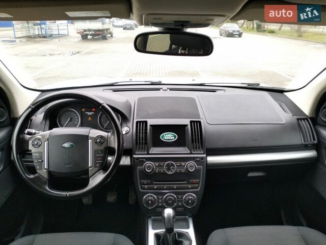 Білий Ленд Ровер Freelander, об'ємом двигуна 2.2 л та пробігом 227 тис. км за 12650 $, фото 29 на Automoto.ua