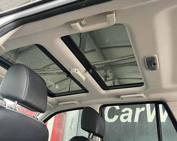 Белый Ленд Ровер Фрилендер, объемом двигателя 2.2 л и пробегом 207 тыс. км за 13950 $, фото 5 на Automoto.ua