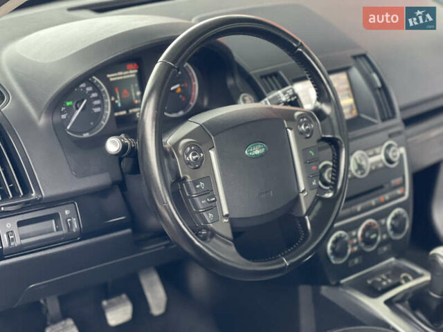 Белый Ленд Ровер Фрилендер, объемом двигателя 2.2 л и пробегом 207 тыс. км за 13950 $, фото 122 на Automoto.ua