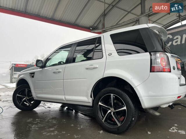 Белый Ленд Ровер Фрилендер, объемом двигателя 2.2 л и пробегом 207 тыс. км за 13950 $, фото 34 на Automoto.ua