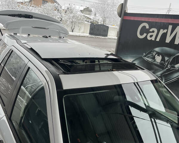 Белый Ленд Ровер Фрилендер, объемом двигателя 2.2 л и пробегом 207 тыс. км за 13950 $, фото 116 на Automoto.ua