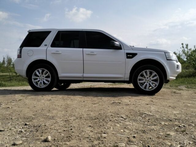 Білий Ленд Ровер Freelander, об'ємом двигуна 2.2 л та пробігом 263 тис. км за 13300 $, фото 12 на Automoto.ua