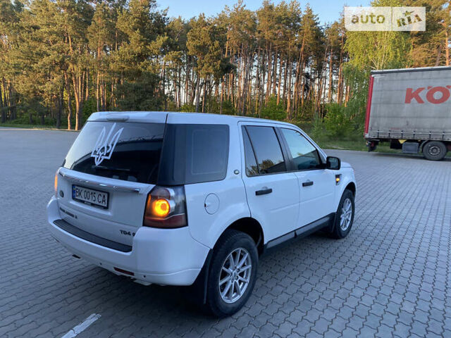 Білий Ленд Ровер Freelander, об'ємом двигуна 2.18 л та пробігом 180 тис. км за 11999 $, фото 11 на Automoto.ua