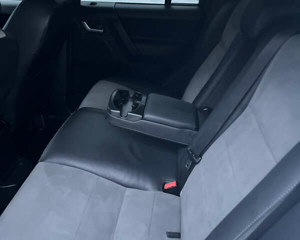 Білий Ленд Ровер Freelander, об'ємом двигуна 2.18 л та пробігом 225 тис. км за 12990 $, фото 51 на Automoto.ua