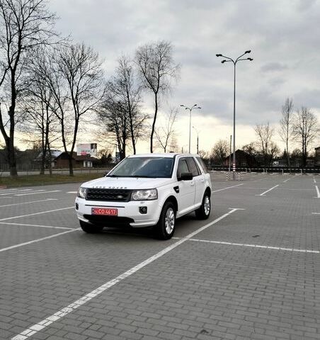 Білий Ленд Ровер Freelander, об'ємом двигуна 2.18 л та пробігом 227 тис. км за 13600 $, фото 9 на Automoto.ua