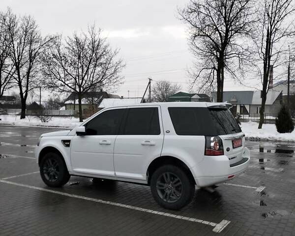Білий Ленд Ровер Freelander, об'ємом двигуна 2.2 л та пробігом 225 тис. км за 14300 $, фото 16 на Automoto.ua