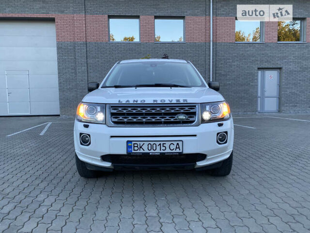 Білий Ленд Ровер Freelander, об'ємом двигуна 2.18 л та пробігом 180 тис. км за 12499 $, фото 5 на Automoto.ua