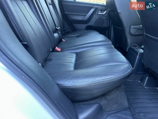 Білий Ленд Ровер Freelander, об'ємом двигуна 2 л та пробігом 217 тис. км за 14500 $, фото 25 на Automoto.ua