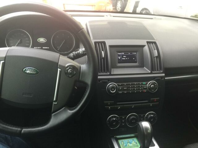 Білий Ленд Ровер Freelander, об'ємом двигуна 2.2 л та пробігом 80 тис. км за 25500 $, фото 1 на Automoto.ua