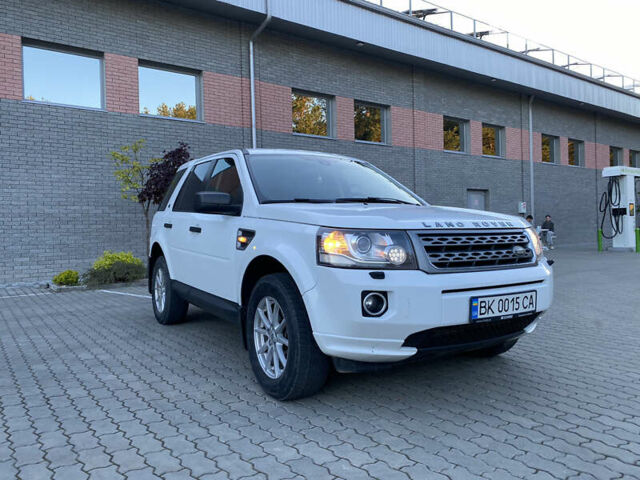 Білий Ленд Ровер Freelander, об'ємом двигуна 2.18 л та пробігом 180 тис. км за 11999 $, фото 6 на Automoto.ua