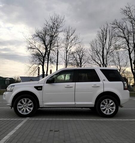 Білий Ленд Ровер Freelander, об'ємом двигуна 2.18 л та пробігом 227 тис. км за 13600 $, фото 16 на Automoto.ua