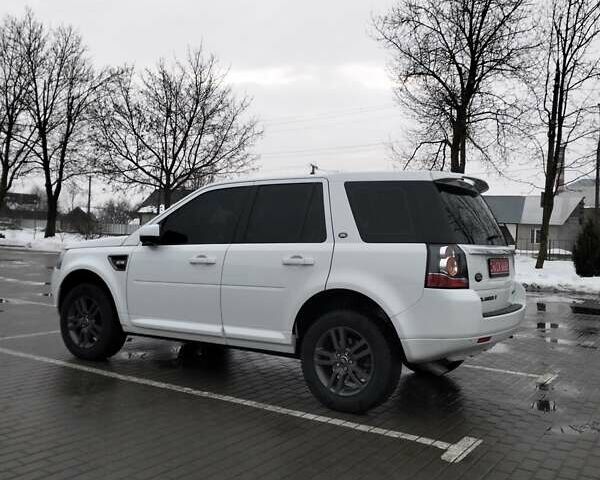 Білий Ленд Ровер Freelander, об'ємом двигуна 2.2 л та пробігом 225 тис. км за 14300 $, фото 15 на Automoto.ua