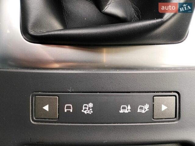 Білий Ленд Ровер Freelander, об'ємом двигуна 2.18 л та пробігом 227 тис. км за 13600 $, фото 48 на Automoto.ua