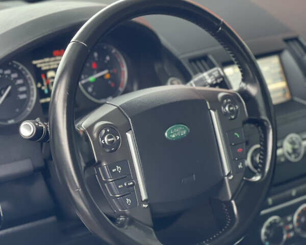 Белый Ленд Ровер Фрилендер, объемом двигателя 2.2 л и пробегом 207 тыс. км за 13950 $, фото 94 на Automoto.ua